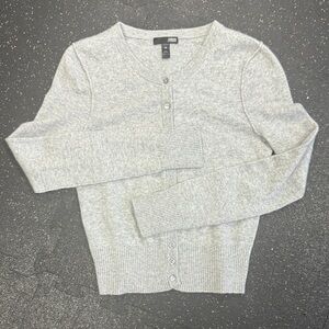 AQUA 100% Cashmere Light Gray Button-Up Cardigan